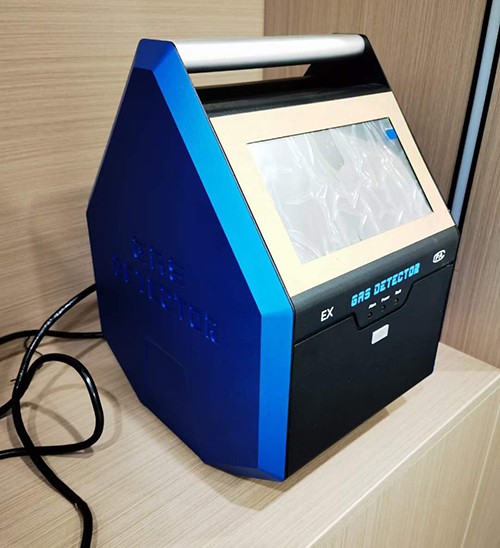 手提式十合一氦氣純度檢測儀