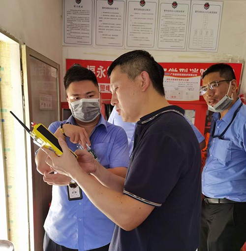 泵吸式氣體檢測儀